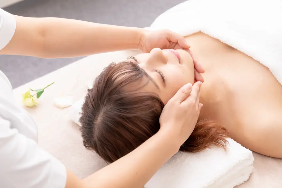 花嫁・花婿の気になるパーツ別おすすめケア5選
和装もメンズも受けたい!顔